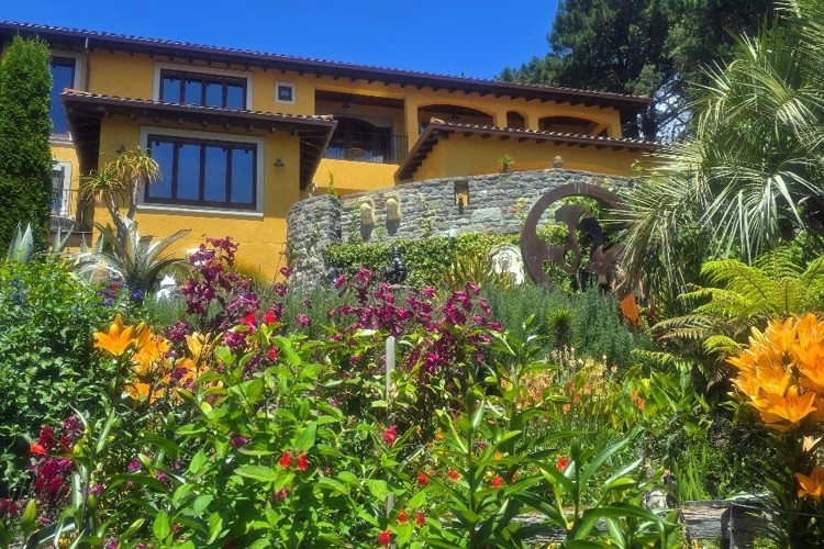 Gardens of Villa Toscana