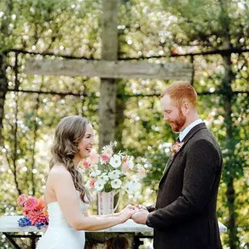 Ivy-and-Hunters-Wedding-at-the-TreeChurch-19.webp
