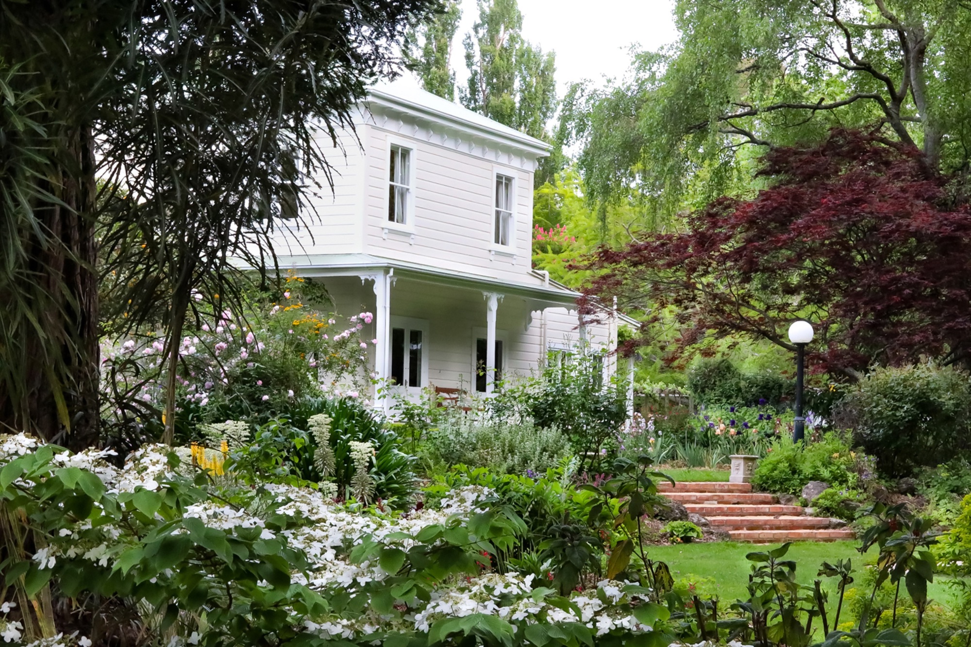 House (2)