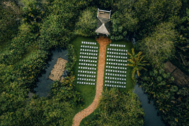 Settlers Wedding Garden Lakeside