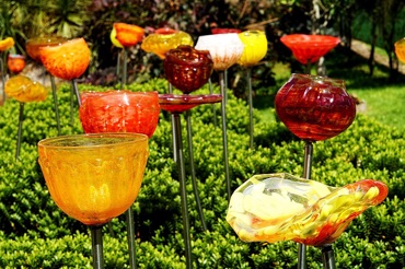 Lava Glass Sculpture Garden Glass Flowers Red (1)
