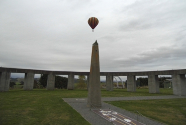 Balloon Over Oblisk